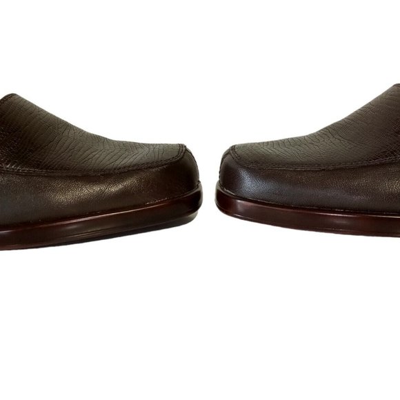 AEROSOLES Shoes  wms 7 1/2  Brown Leather  Slip-On Final  Exam  Wedge Heel  EXC - Picture 10 of 12